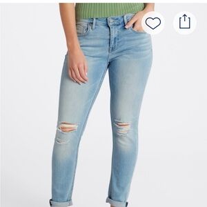 Vigors Thompson tomboy Light Blue Distressed Women Jeans